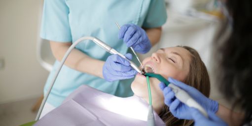 ciruguia-periodontal-granada Cirugía periodontal Granada